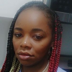 Meet your Posher, Janelle